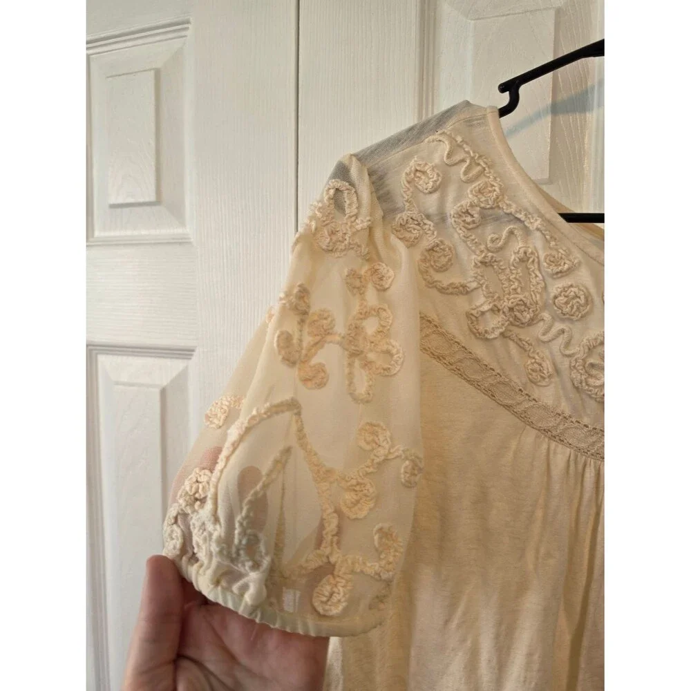 Anthropologie Delilah Blouse Cream Embroidered Puff-Sleeve Top Size Small